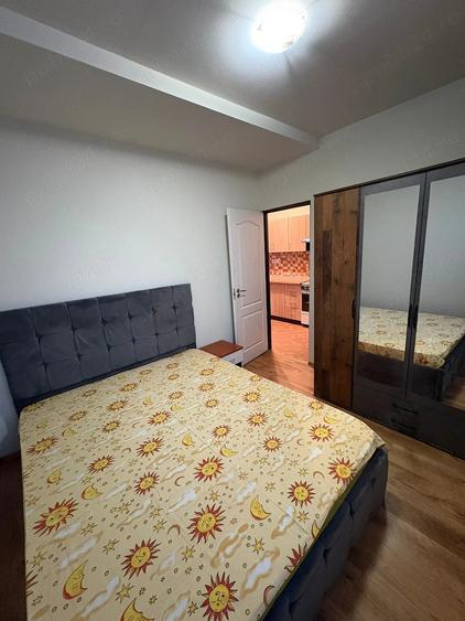 Apartament cu 2 camere semidecomandat în Apusului