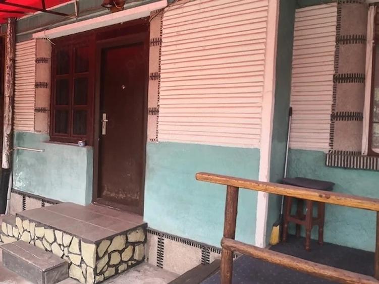 Garsonieră decomandată în Florilor