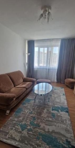 Apartament cu 2 camere semidecomandat, mobilat în Iancului