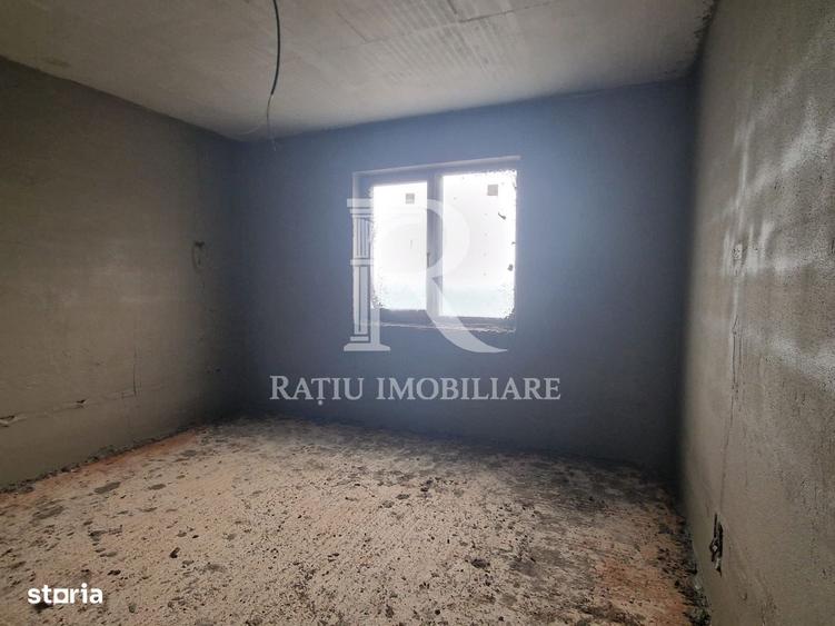 Casă cu 4 camere în Sântandrei