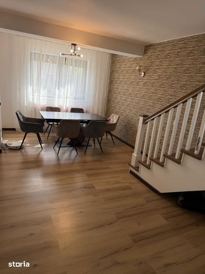 Casă cu 4 camere cu Teren 600 Mp în Central