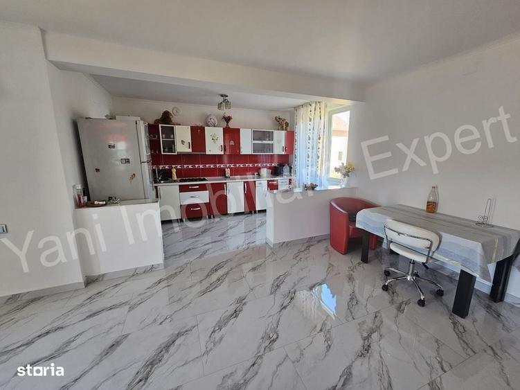Casă cu 3 camere cu Teren 290 Mp în Central