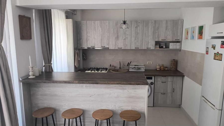 Apartament cu 2 camere decomandat în Exterior Vest