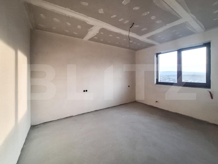 Duplex cu 4 camere cu Canalizare în Dezmir