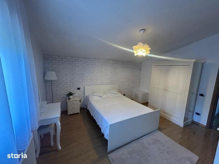 Casă cu 4 camere în Central