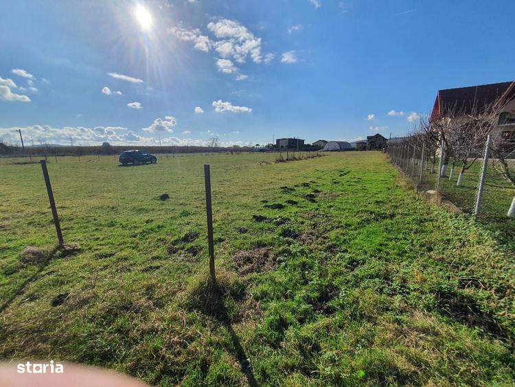 Teren intravilan 4.690mp.deschidere la 2 drumuri,zona Unirii - 2