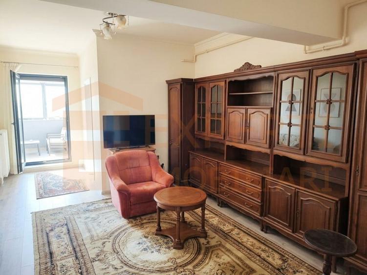 Apartament cu 2 camere decomandat, mobilat în Far