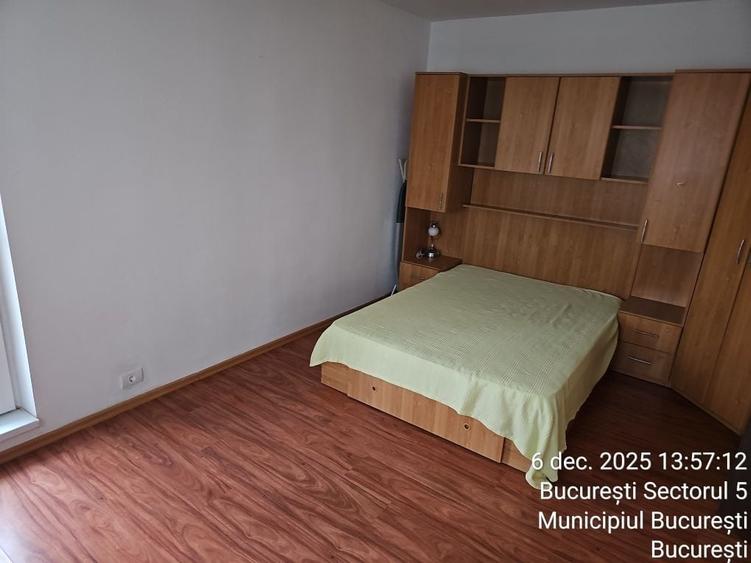 Apartament cu 2 camere semidecomandat în Ferentari