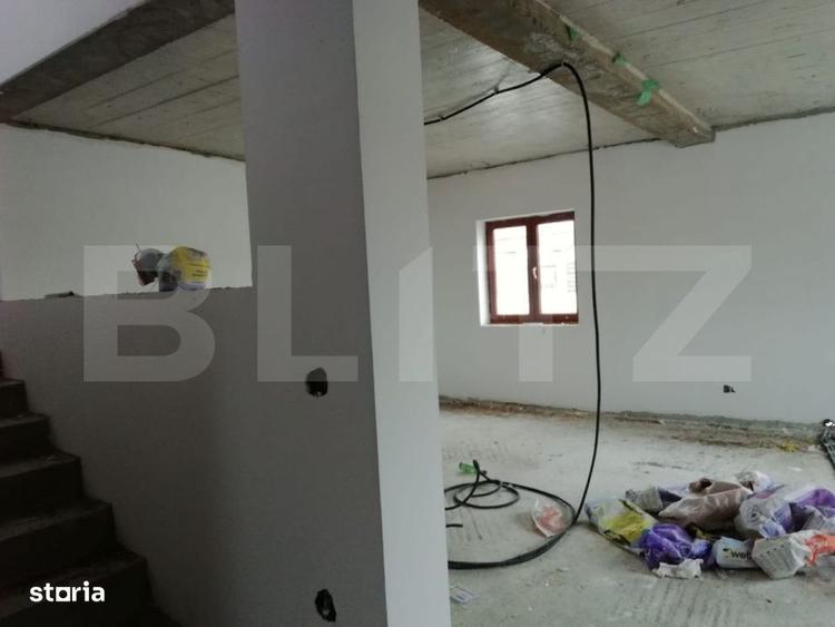 Casă cu 4 camere cu Teren 2500 Mp în Central
