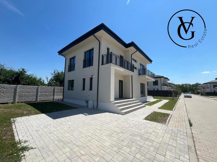 Casă individuală cu 4 camere cu Canalizare în Corbeanca