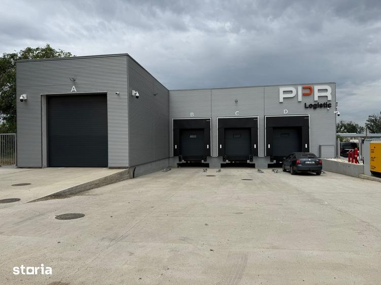 Spațiu comercial, de 500 mp, în Central