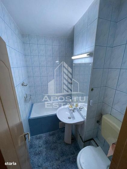 Apartament cu 3 camere, mobilat în Circumvalațiunii