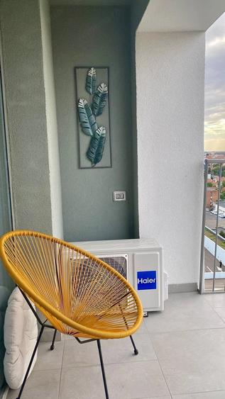 Apartament cu 2 camere decomandat în Take Ionescu