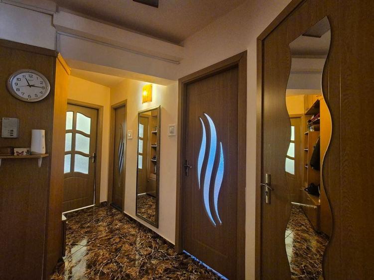 Apartament cu 2 camere decomandat în Gării