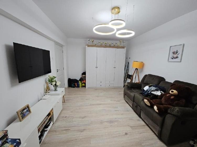 Apartament cu 2 camere decomandat în Tineretului