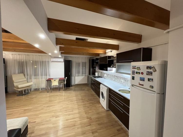 Apartament cu 2 camere decomandat în Faleză