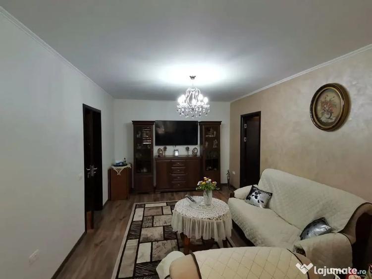 3 camere de inchiriat Tomis II - 7