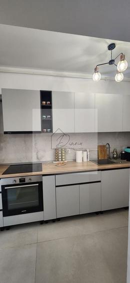 Apartament cu 2 camere semidecomandat, mobilat în Central