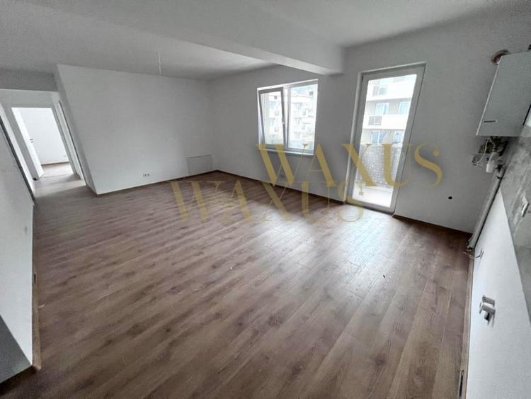 Apartament cu 3 camere semidecomandat în Florești — fotografia 2