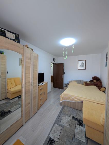 Apartament 2 camere decomandat etaj 1 zona Catanelor, Floresti - 11