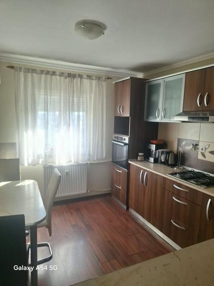 Apartament cu 2 camere decomandat în Nufărul