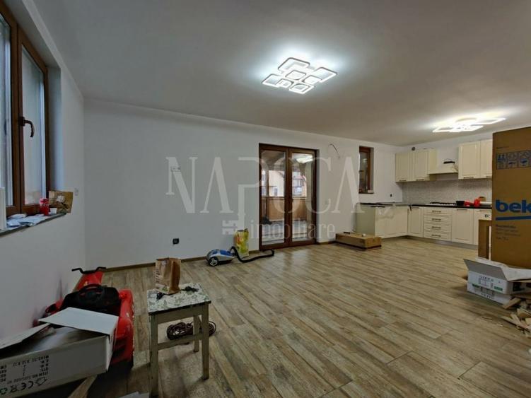 Casă individuală cu 5 camere cu Canalizare în Apahida