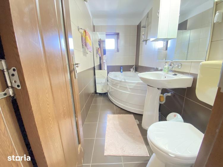 Apartament cu 3 camere decomandat în 13 Septembrie
