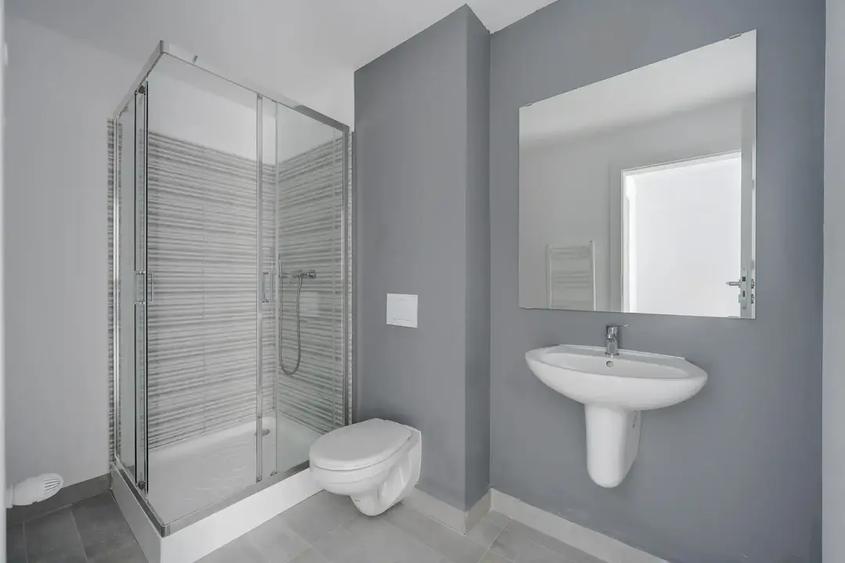 Apartament cu 3 camere decomandat în Nord
