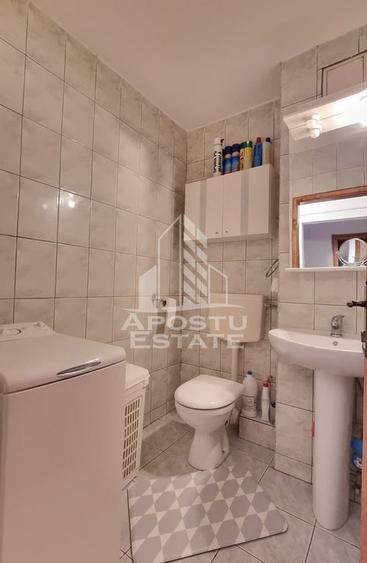 Apartament cu 3 camere decomandat în Aradului