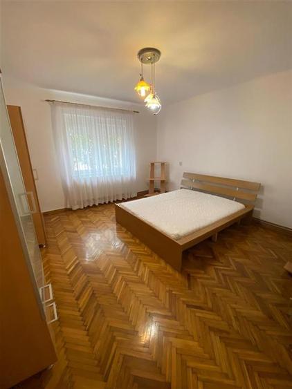 Casă cu 3 camere cu Canalizare în Grădiște