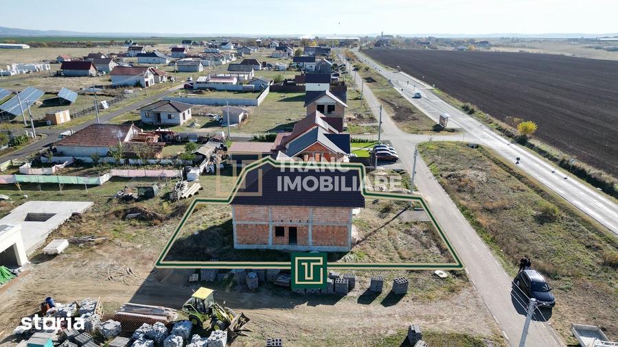 Casă cu 5 camere cu Teren 500 Mp în Frumușeni