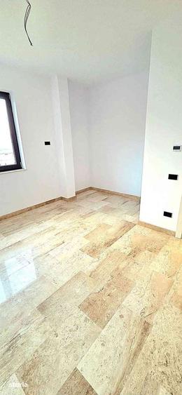 Casă cu 4 camere cu Teren 500 Mp în Central