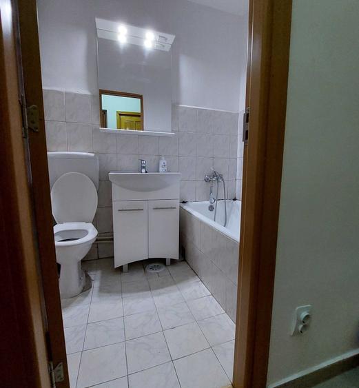 Garsonieră decomandată în Nicolina