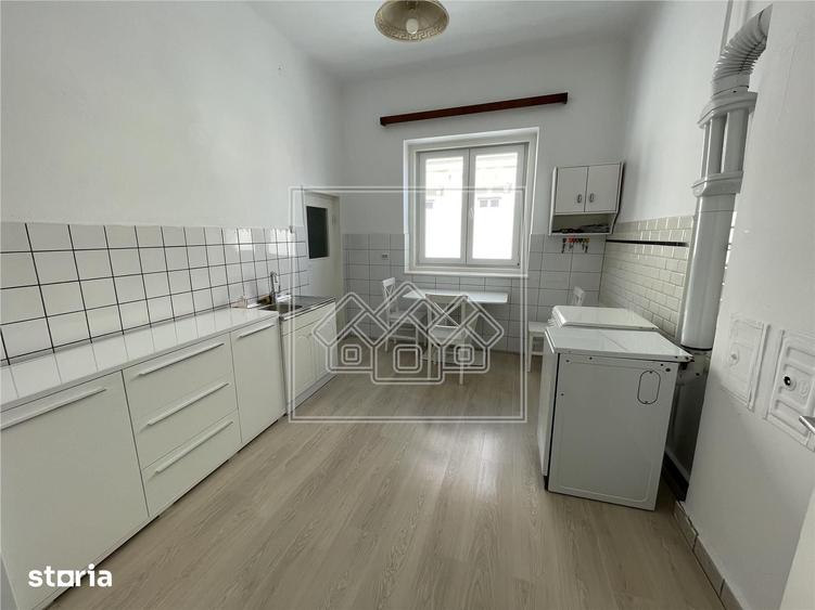 Apartament la vila, 4 camere, 156.5 mp | Garaj | Zona Centrala Sibiu - 2