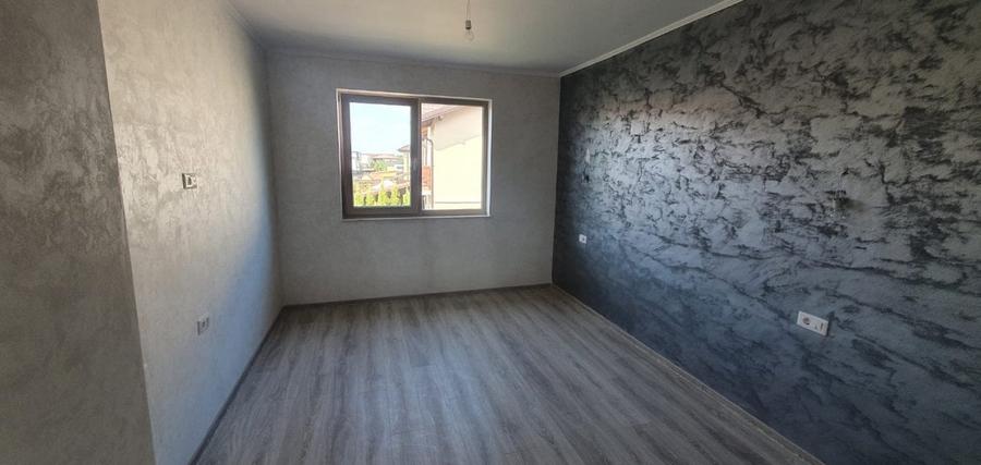 Apartament cu 3 camere semidecomandat în Păcurari — fotografia 2