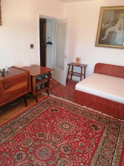 Apartament cu 2 camere decomandat în Gară