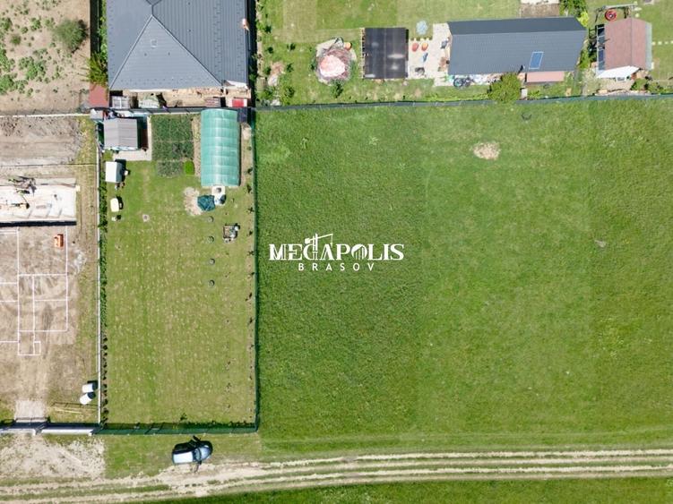 Teren Construcții intravilan de 600 mp, în Sânpetru
