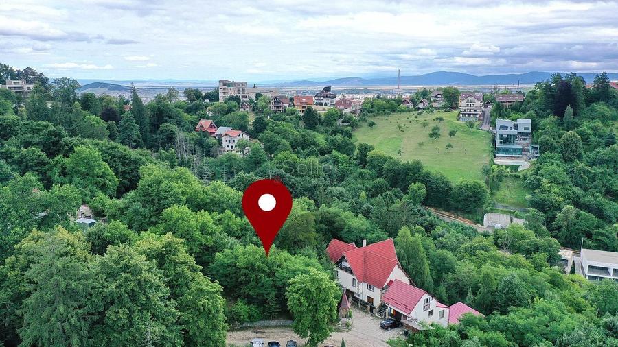Teren Construcții intravilan de 2700 mp, în Drumul Poienii