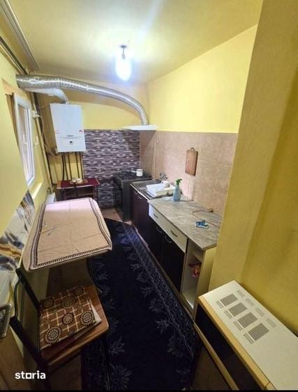 Garsonieră în Girocului