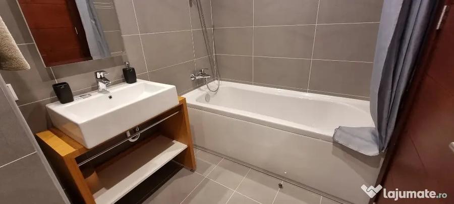 Apartament cu 2 camere semidecomandat în Alba Iulia