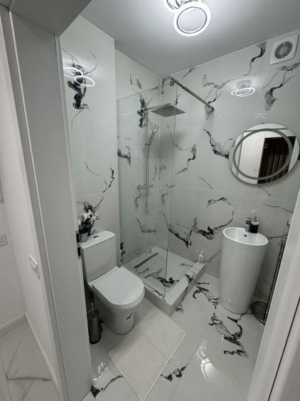 Apartament cu 3 camere în Doamna Ghica