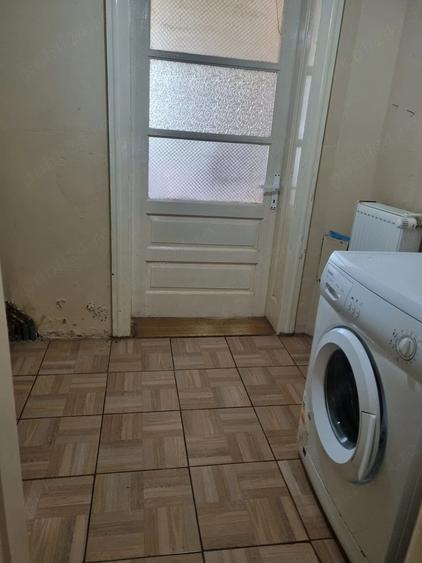 Casă cu 3 camere cu Teren 882 Mp în Central