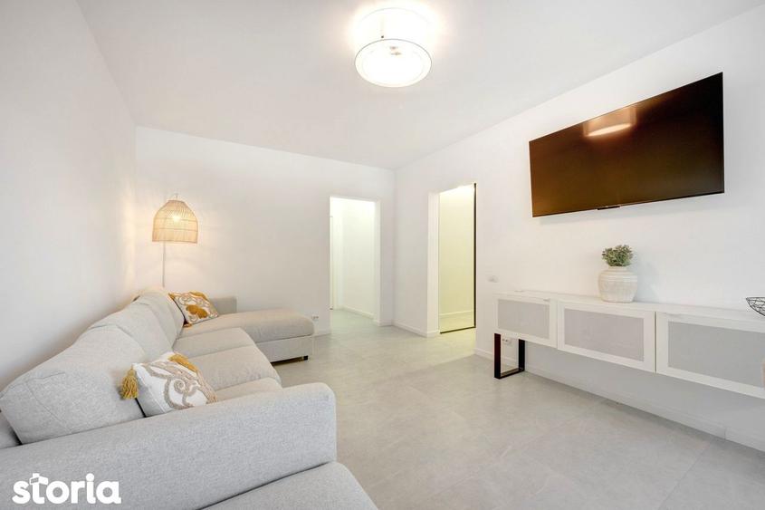 Apartament cu 3 camere semidecomandat în Floreasca