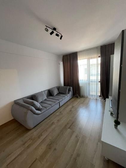 Apartament cu 2 camere decomandat în Exterior Vest