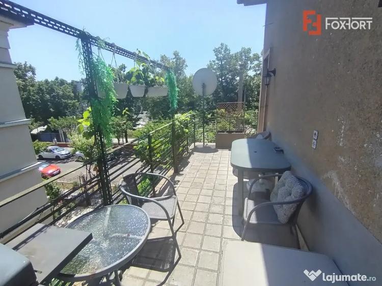 Apartament cu 4 camere, mobilat în Central