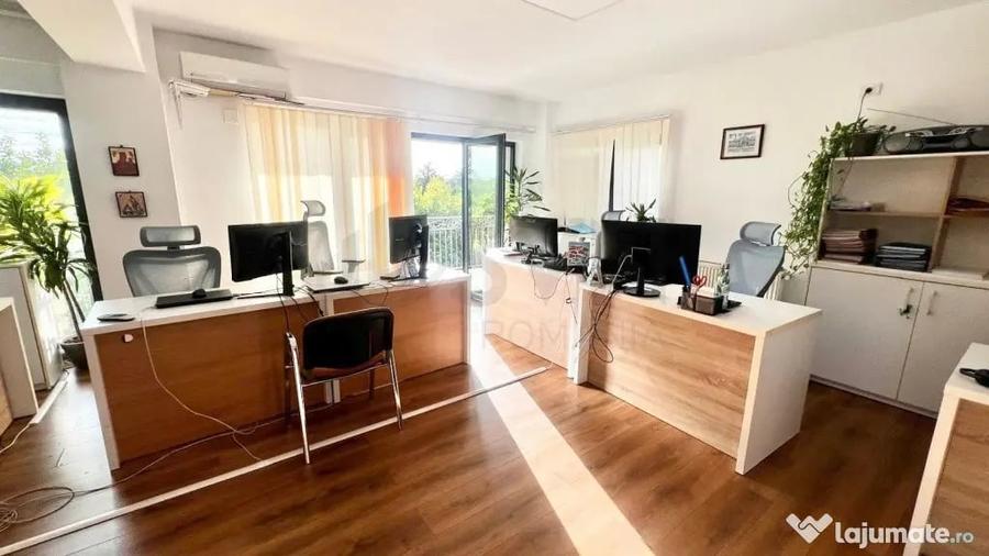 Spațiu comercial, de 699 mp, în Central