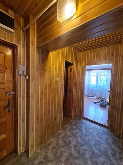 Apartament cu 3 camere semidecomandat în Fălticeni