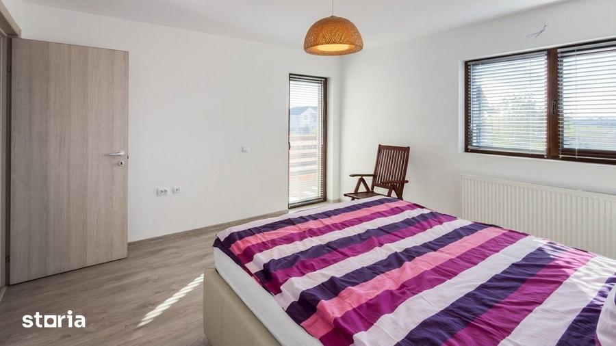 Casă cu 5 camere cu Teren 1876 Mp în Săbăreni