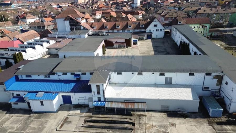 Spațiu comercial, de 6,229 mp, în Central