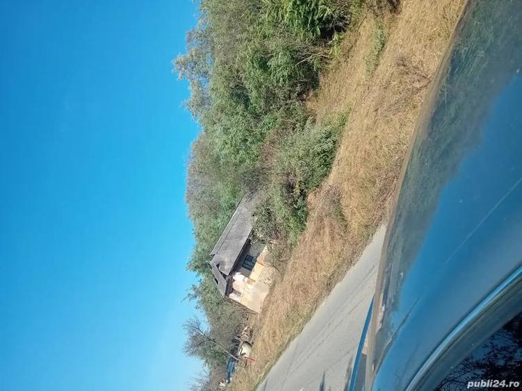 Casă cu 2 camere cu Teren 7000 Mp în Salatiu